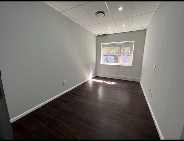 242M² OFFICE TO LET IN ROSEBANK